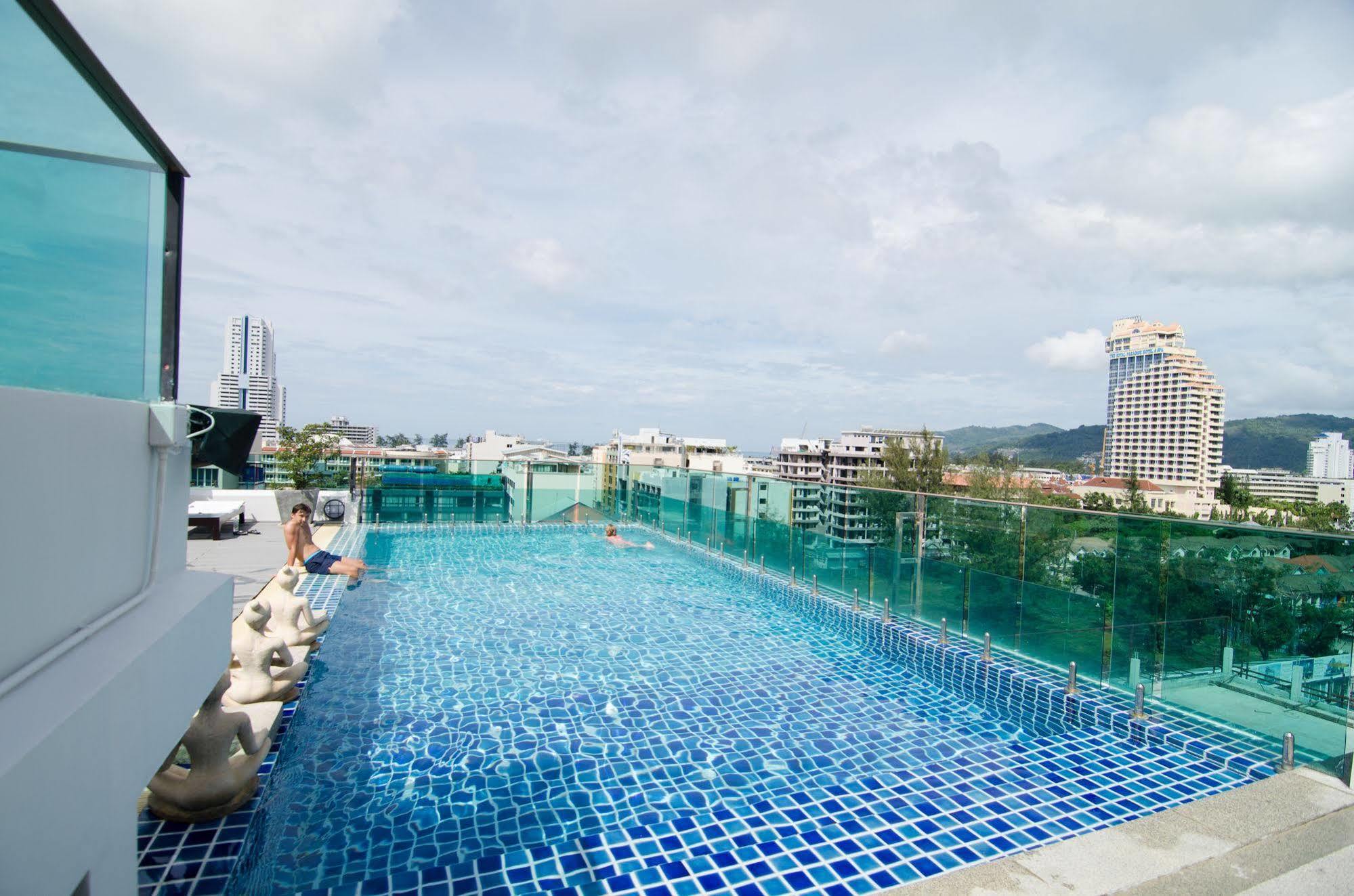 Mirage Express Patong Phuket Hotel Exteriör bild